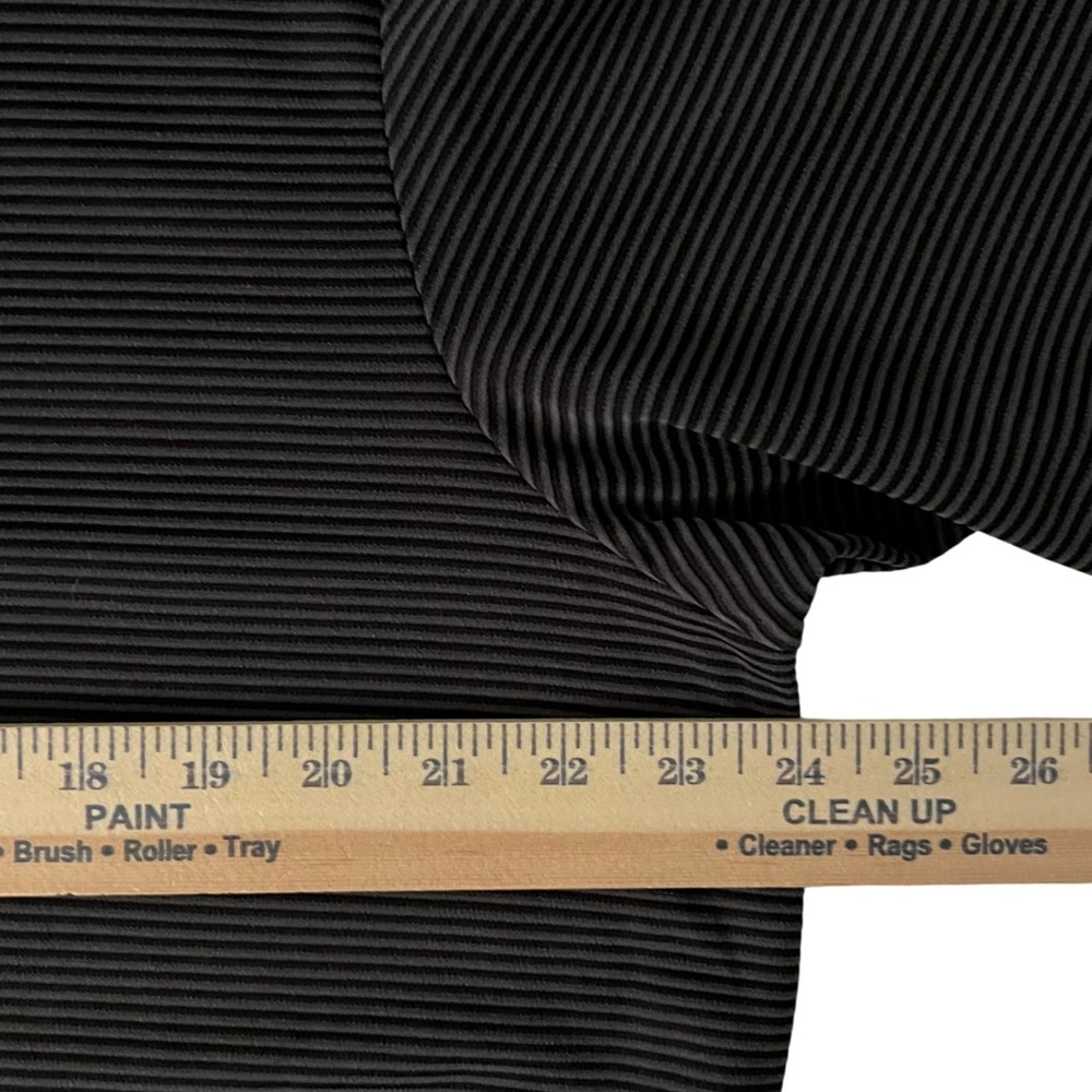 Tommy Bahama Mens Large Polo Shirt Black Grey Striped Textured Modal Blend Short - Picture 6 of 8